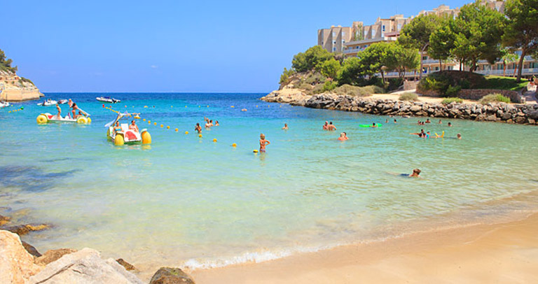 Taxi transfer Mallorca from Cala Vinyes to Palma Airport